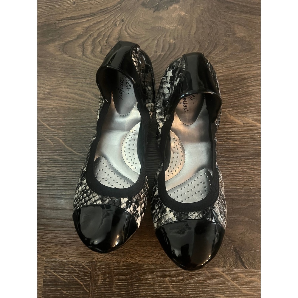 Dexflex Comfort Womens Snakeskin Patent Cap Toe Ballet Flats Black White 7.5